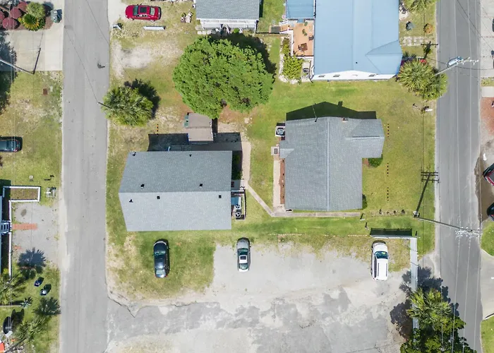 200Ft To Beach! North Myrtle Beach First Level Duplex Home, Pet Friendly!
